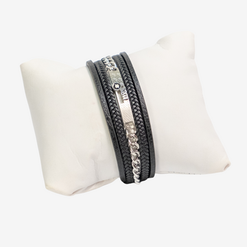 Men's Silver & Leather Bracelet – Stylish & Durable