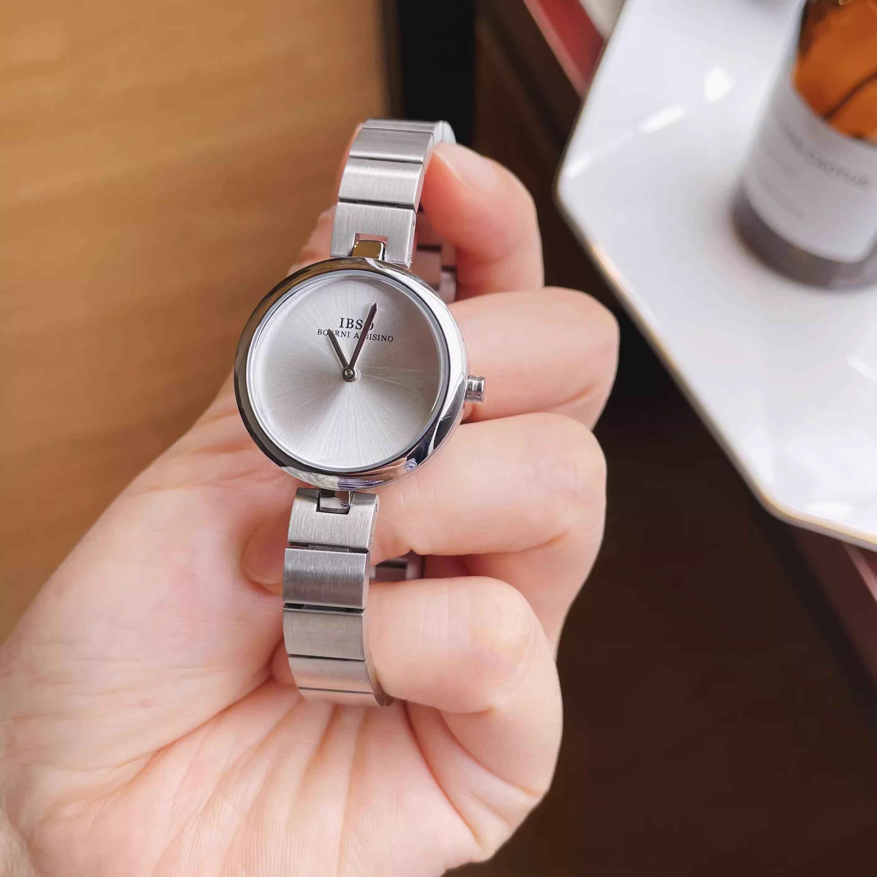 IBSO Women’s Watch – Minimalist Silver Steel Bracelet, Japanese Movement, Original Quality