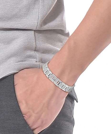 سوار Lacoste رجالي ستانلس ستيل سيلفر – ميرور أورجينال بتصميم فاخر وأنيق
