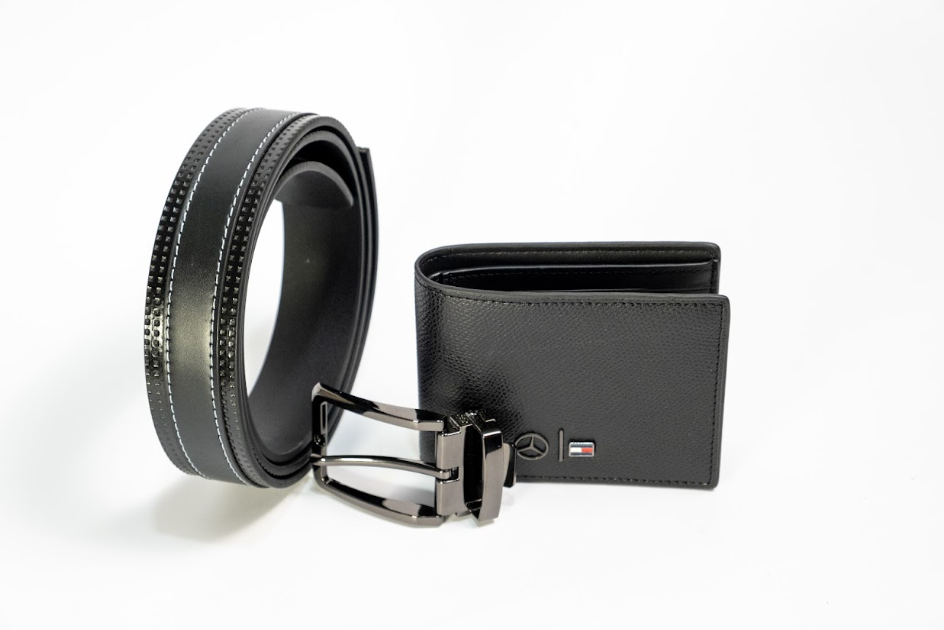 Tommy Mercedes Belt and Wallet Set Black