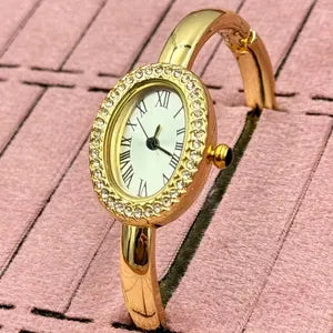 Cartier Baignoire Women's Watch Gold Tone with Crystal Bezel Oval Light Gold Dial  Roman Numerals  Quartz Movement Mirror Edition